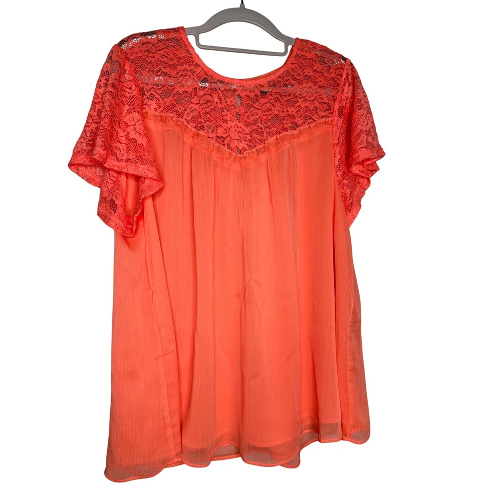 Torrid salmon pink lace top short sleeve blouse